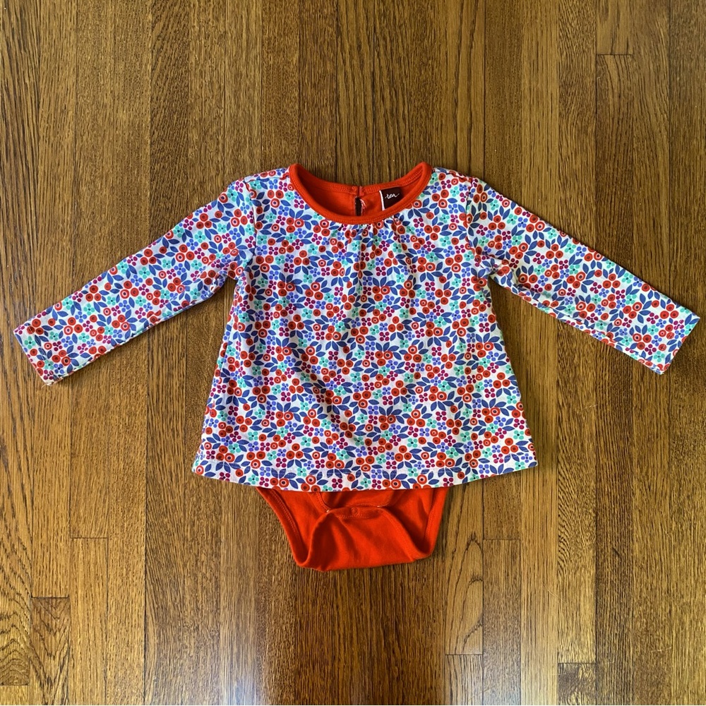 Tea 18-24 Months Flower and Berry Long-Sleeve Holiday Bodysuit